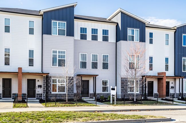 2907 Kirkbride Way, House other with 2 bedrooms, 3 bathrooms and null parking in Indianapolis IN | Image 4