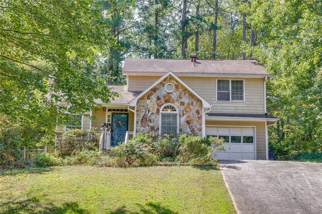 Evelyn Dr, Powder Springs, GA 30127