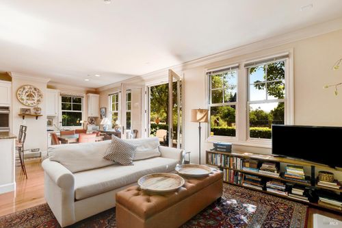 620 6th Street E, Sonoma, CA, 95476 | Card Image