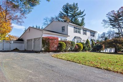 4 Jamor Court, House other with 5 bedrooms, 2 bathrooms and null parking in Nesconset NY | Image 1