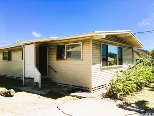 a-1661 Palolo Ave, Honolulu, HI, 96816-6222 | Card Image