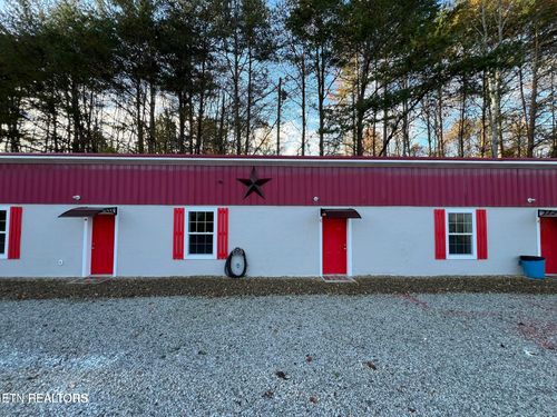 150 Wolf Creek Ln, Jacksboro, TN, 37757 | Card Image