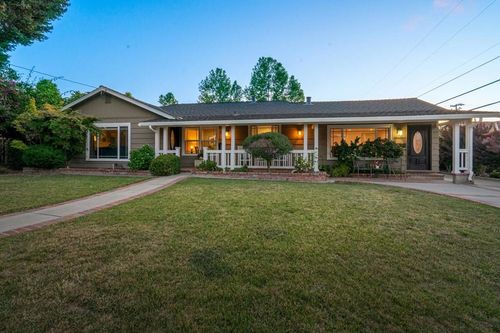 121 Victor Ave, Campbell, CA, 95008-1816 | Card Image