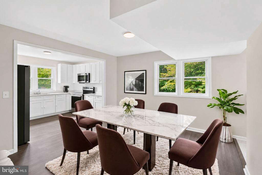 Residential in WOODBRIDGE 5