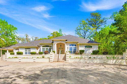 18737 Oakbrook Rd, Tyler, TX, 75703-8227 | Card Image