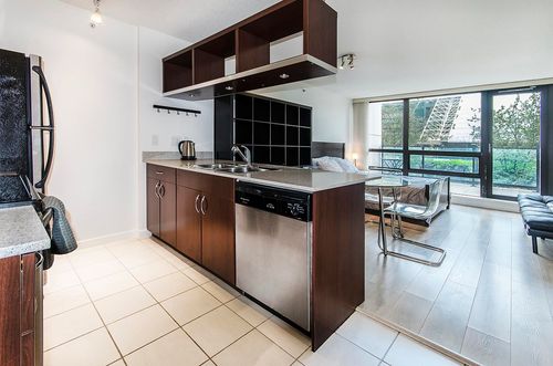 201-933 Hornby St, Vancouver, BC, V6Z3G4 | Card Image