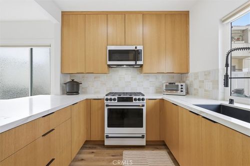 11936 Gorham Ave, Los Angeles, CA, 90049-5360 | Card Image