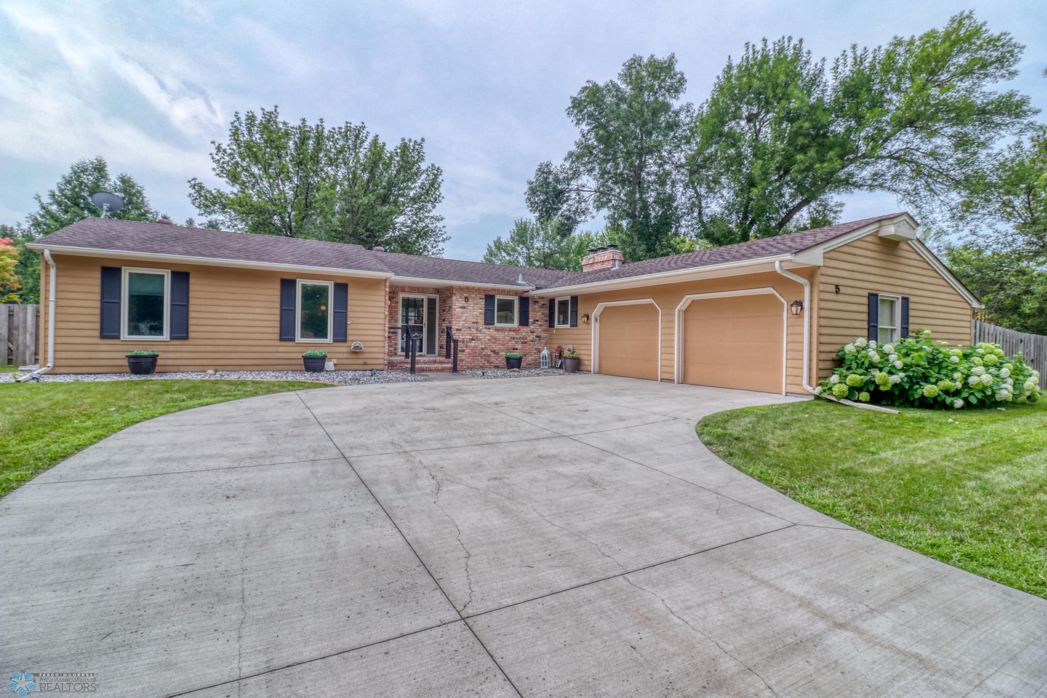 37th Ave, Moorhead, MN 56560