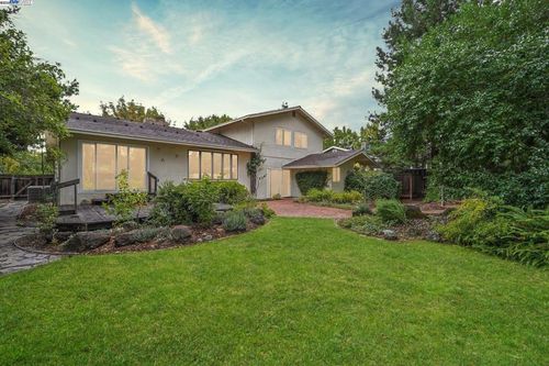 1413 Walnut Ave, Walnut Creek, CA, 94598-4548 | Card Image