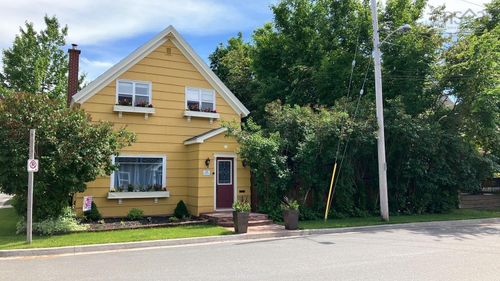 26 Muir St, Truro, NS, B2N1Z7 | Card Image
