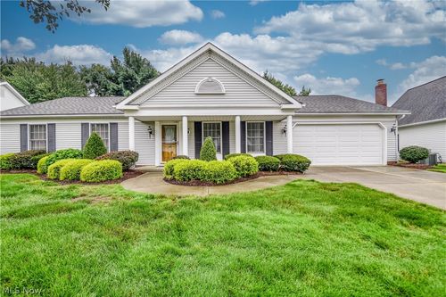 6700 Waterford Ln, Mentor, OH, 44060-4567 | Card Image