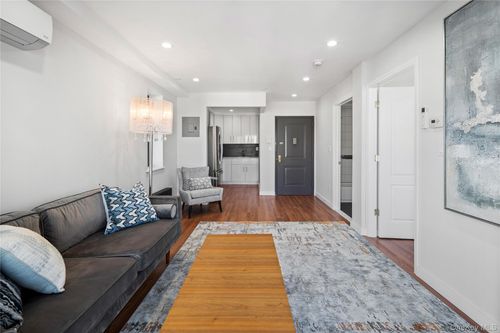 5d-3031 Brighton 5th St, Brooklyn, NY, 11235-6407 | Card Image