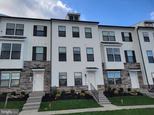 424 Herringbone Way, FREDERICK, MD, 21701-3578 | Card Image