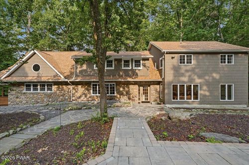 360 Babbling Brook Rd, Scotrun, PA, 18355-7721 | Card Image
