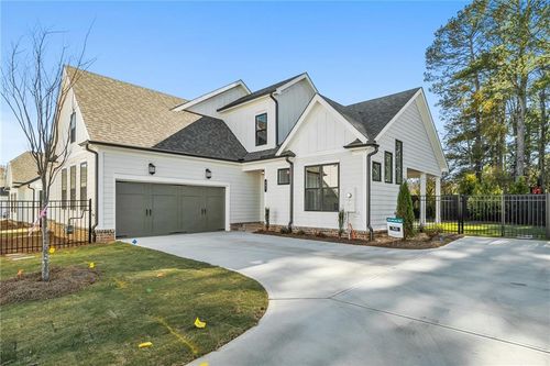 555 Pearl St, Cumming, GA, 30040-3167 | Card Image
