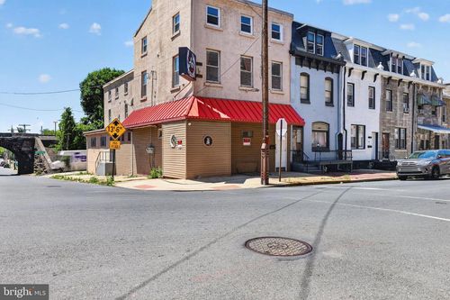 546 S 9th St, READING, PA, 19602-2504 | Card Image