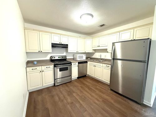 apt-d-3202 Redwood Ln, Gulf Breeze, FL, 32563-3279 | Card Image