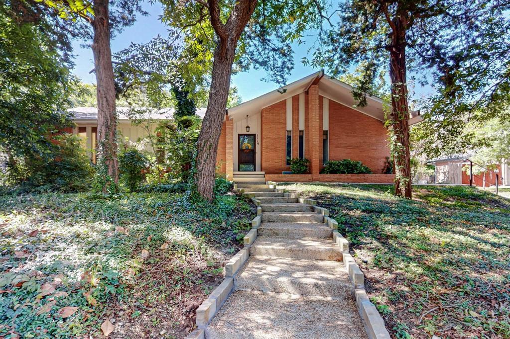 Lady Ln, Duncanville, TX 75116
