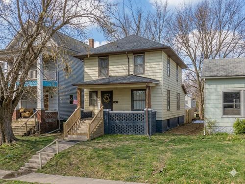 309 S 4th St, MOBERLY, MO, 65270-3425 | Card Image
