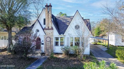 111 N Lombard St, Opelousas, LA, 70570-6250 | Card Image