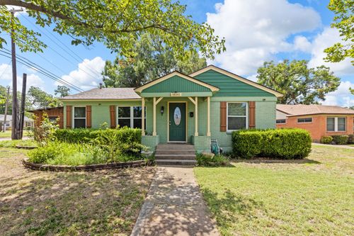 10382 Newcombe Dr, Dallas, TX, 75228-3274 | Card Image