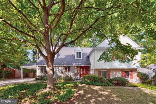 1988 Lancashire Dr, POTOMAC, MD, 20854-6174 | Card Image