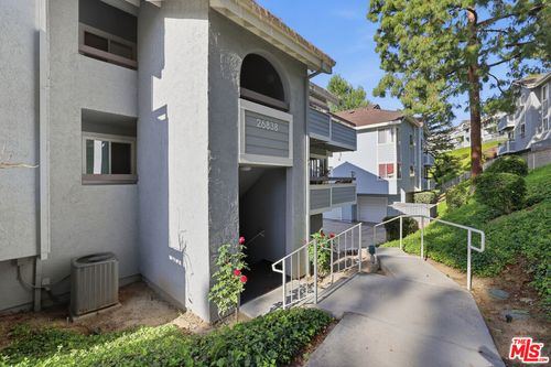 227-26838 Claudette St, Canyon Country, CA, 91351-5589 | Card Image