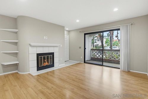 102-9439 Fairgrove Ln, San Diego, CA, 92129-2639 | Card Image