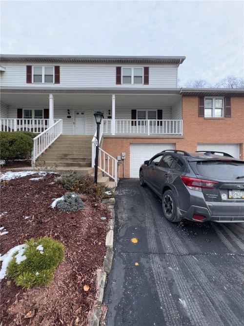 402 Forest Ridge Dr, Forest Hills Boro, PA, 15221 | Card Image