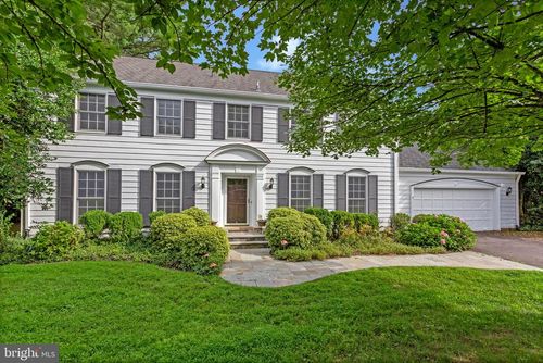 9803 Spring Ridge Ln, VIENNA, VA, 22182-1453 | Card Image