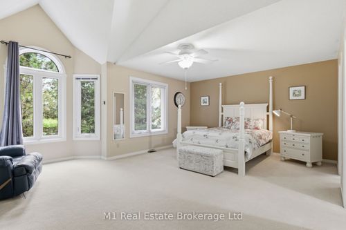 5 Marilyn Dr, Guelph, ON, N1H1G9 | Card Image