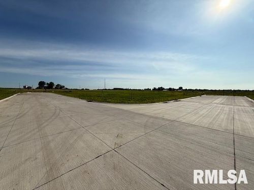 6340 Ryan Rd, Bettendorf, IA, 52722 | Card Image