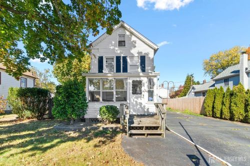 15 Railroad Avenue, Helmetta, NJ, 08828 | Card Image