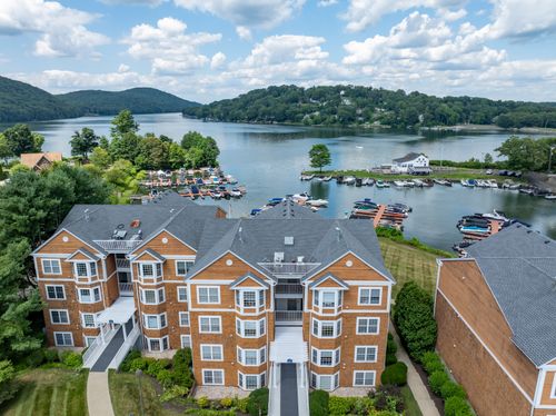 apt-29-10 Hayestown Rd, Danbury, CT, 06811-4998 | Card Image