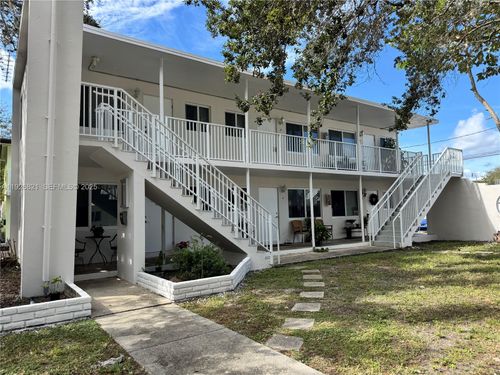 apt-5-261 Hibiscus Dr, Miami Springs, FL, 33166-5265 | Card Image