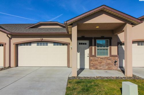 2790 W 30th Pl, Kennewick, WA, 99337-3101 | Card Image