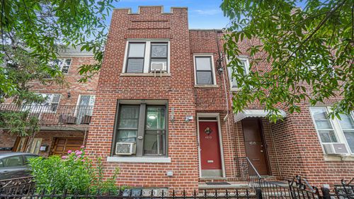 43 25th Ave, Astoria, NY, 11103-2555 | Card Image