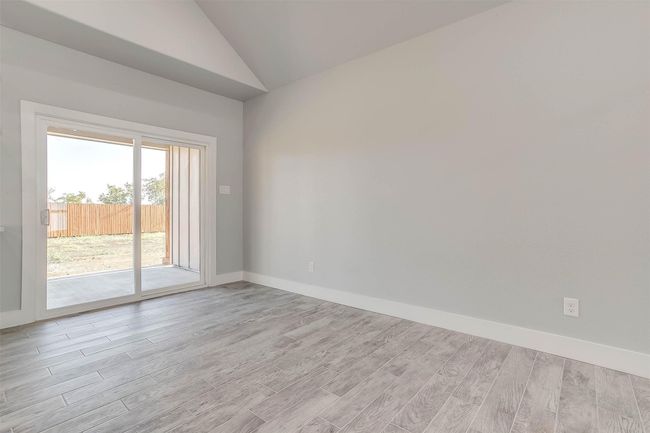 580 Highview Ct, House other with 4 bedrooms, 3 bathrooms and null parking in Godley TX | Image 33