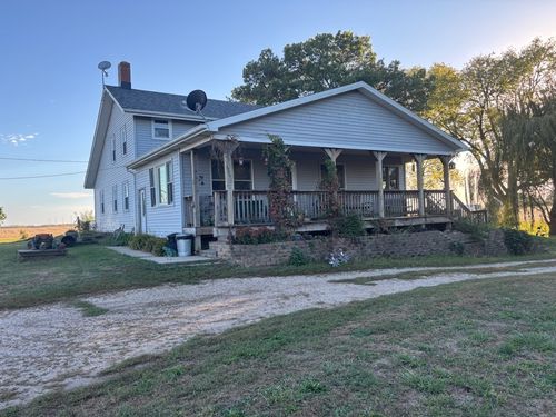 3940 E 20th Rd, Serena, IL, 60549-9603 | Card Image