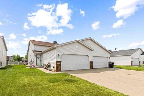 4324 39 1/2 Ave S, Fargo, ND, 58104-6983 | Card Image