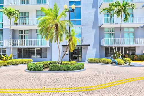 apt-319-2100 Van Buren St, Hollywood, FL, 33020-7343 | Card Image