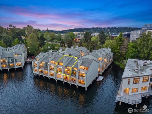 206-4 Lake Bellevue Dr, Bellevue, WA, 98005 | Card Image