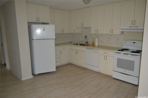 apt-408-1624 Kanunu St, Honolulu, HI, 96814-2766 | Card Image