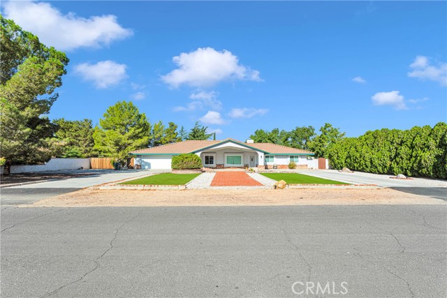 Shawnee Rd, Apple Valley, CA 92308