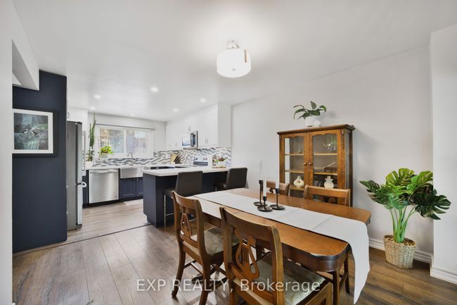136 Darras Crt, Condo with 5 bedrooms, 2 bathrooms and 1 parking in Brampton ON | Image 13