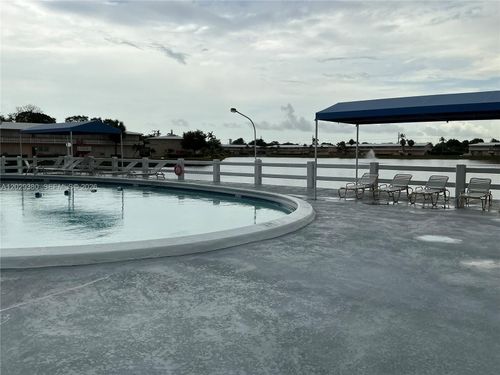15b-820 Sw 11th Ave, Hallandale Beach, FL, 33009-7706 | Card Image