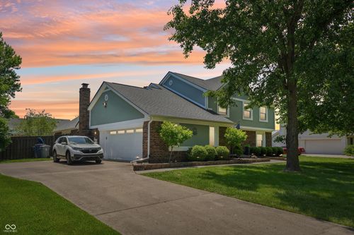 843 Bennett Ct, Carmel, IN, 46032-5211 | Card Image