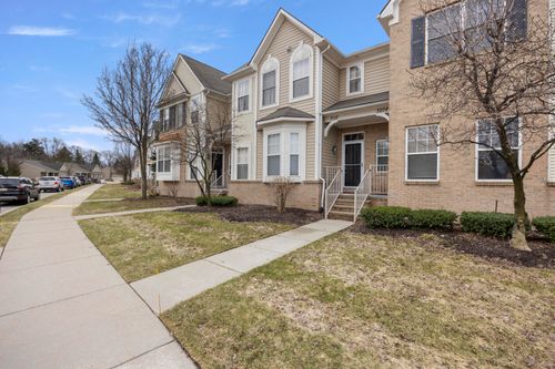3208 Paradise Trl, Oxford, MI, 48371-6242 | Card Image