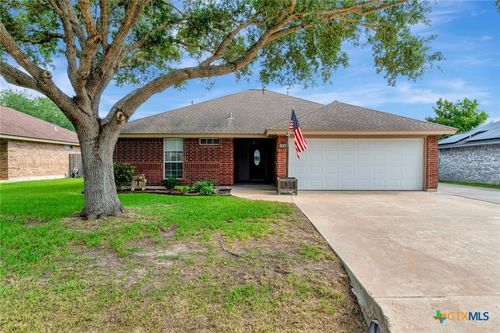 206 Sparrow Ln, Victoria, TX, 77905-0540 | Card Image