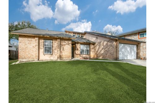 9535 Millers Rdg, San Antonio, TX, 78239-2323 | Card Image